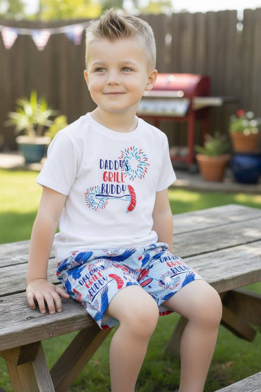 "Daddy's Grill Buddy" White T-shirt & blue multi printed shorts. OFB50043 JEAN