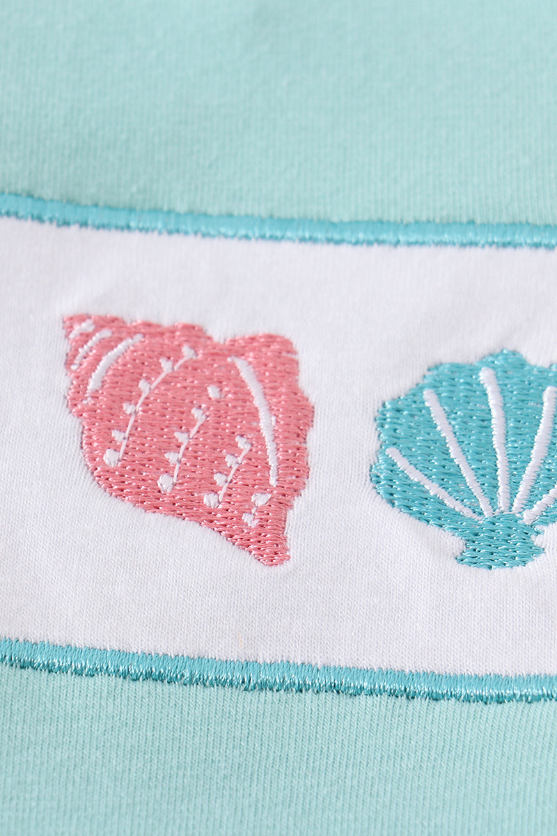 Mint shell embroidery boy set