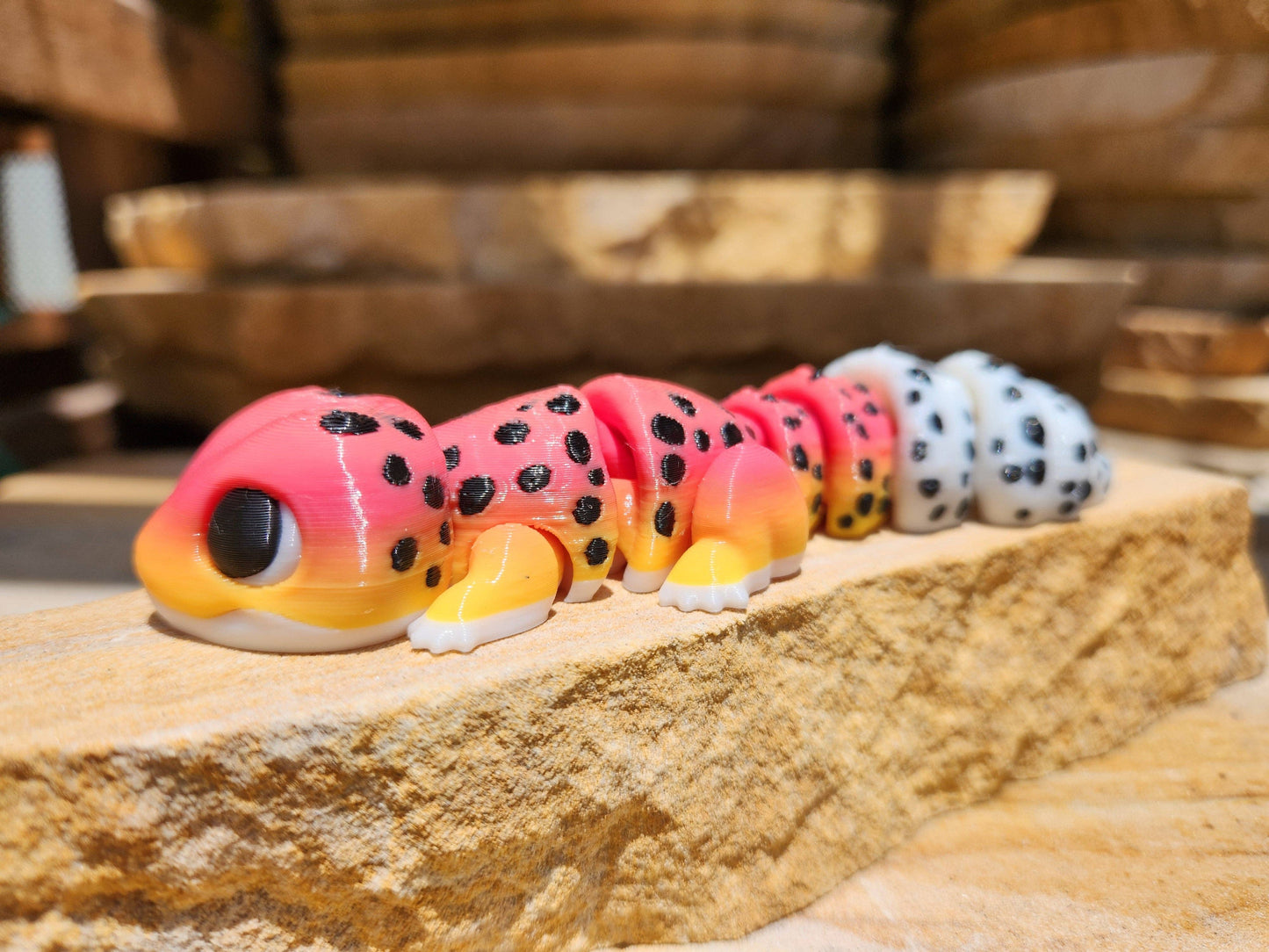 Spotted Gecko Fidget - Articulated Nature Gift
